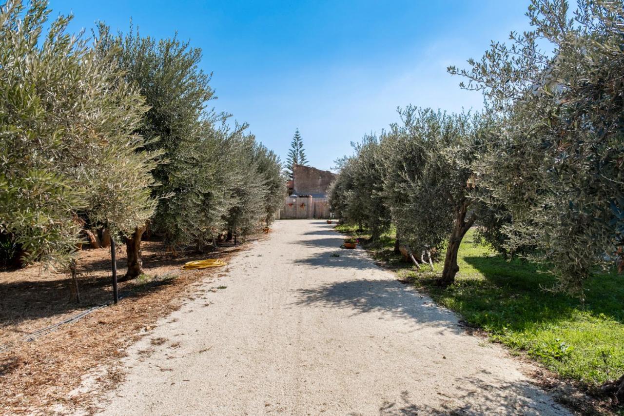 Villa Tra Mare E Ulivi Lido di Noto Eksteriør billede